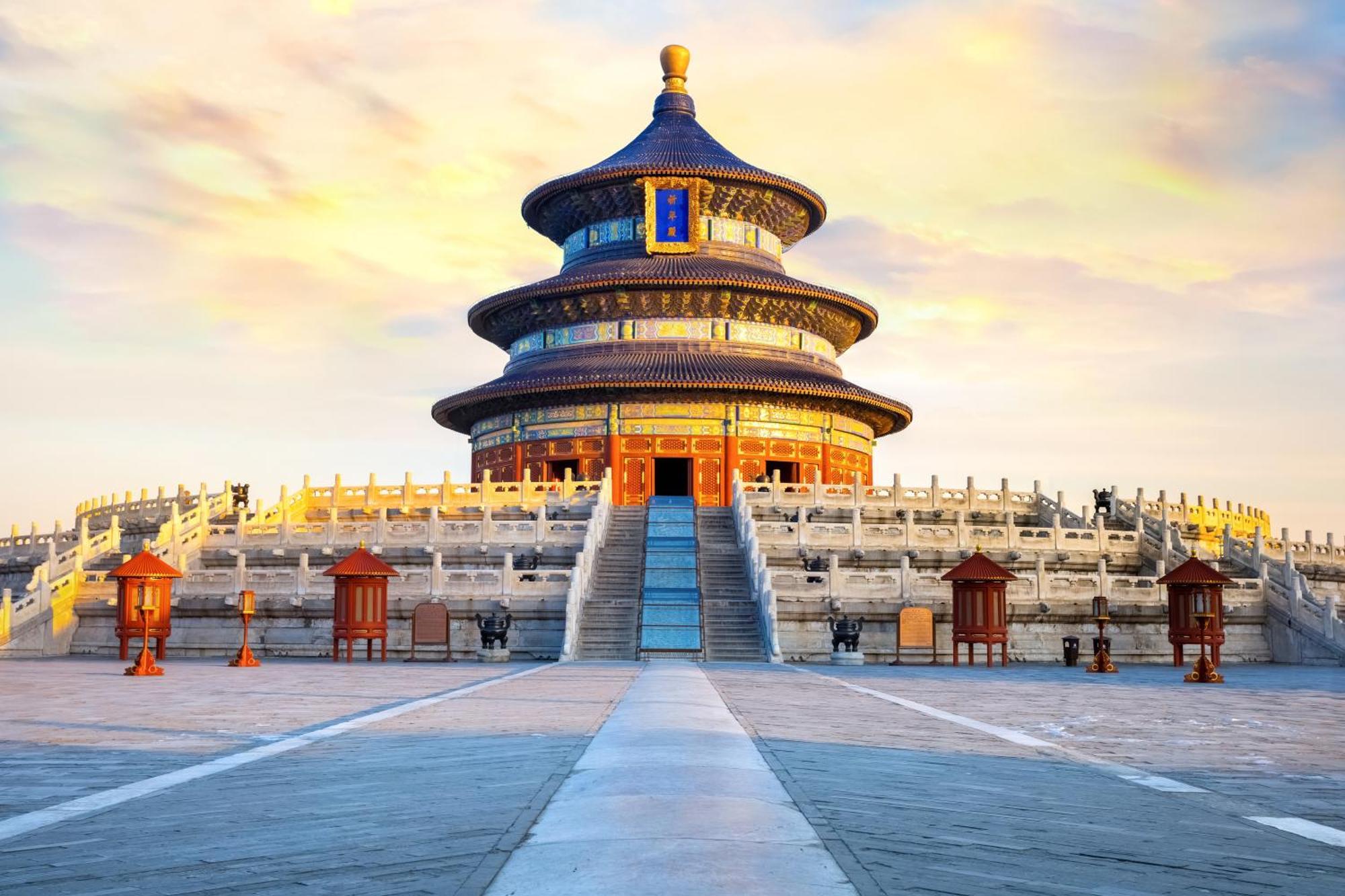 Happy Dragon Hotel -- Nearby Tiananmen Square & Forbidden City & Wangfujing Street & Line 5,6,8 Subway Nearby & Free Coffee & Free Laundry & Fluent English Speaking & Tourist Attractions Ticket Service & Free Wifi Unlimited For Western Software Pekin Dış mekan fotoğraf